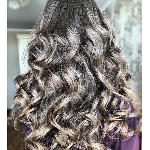 Распущенные, Локоны / Локоны на один бок от Свадебный стилист Yanabeautym 1