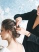 С аксессуарами / Цветами / Фатой, Пучок, Коса / Коса-пучок от Свадебный стилист-визажист Лидия Большакова 2