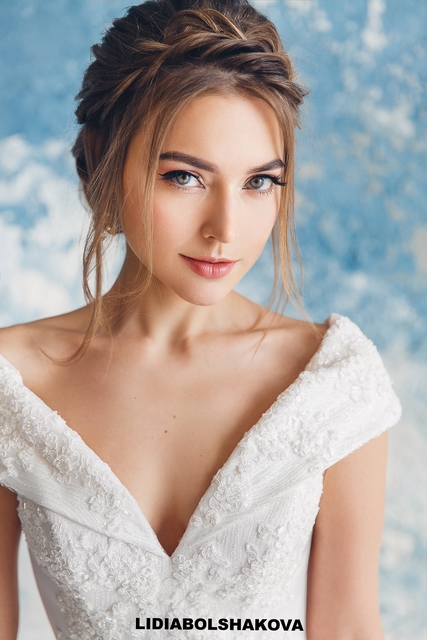 Высокие / Собранные, Пучок, Коса / Коса-пучок от Свадебный стилист-визажист Лидия Большакова 1