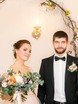 С аксессуарами / Цветами / Фатой, Пучок от Свадебный стилист-визажист Астхик Абнусян 1