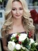 Распущенные, Локоны / Локоны на один бок от Свадебный стилист-визажист Арменуи Шатверян 2