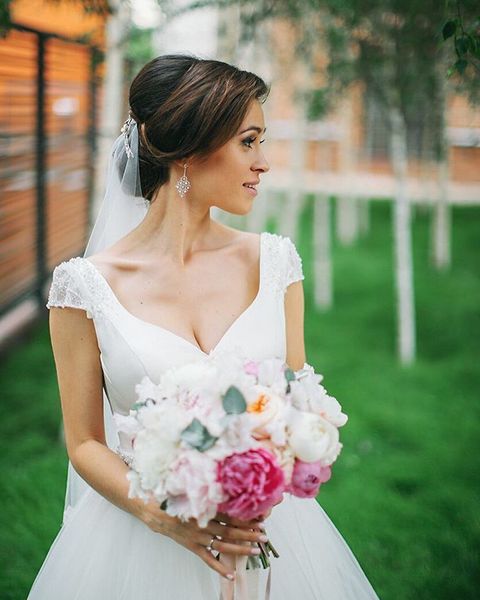 Высокие / Собранные, С аксессуарами / Цветами / Фатой, Пучок от Свадебный стилист Наталья Сильвер 1
