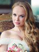 Распущенные, Локоны / Локоны на один бок от Свадебный стилист Катерина Грищенко 1