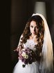 С аксессуарами / Цветами / Фатой, Локоны / Локоны на один бок от Свадебный стилист-визажист Евгения Ващенко 1
