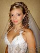 С аксессуарами / Цветами / Фатой, Локоны / Локоны на один бок от Свадебный стиль от Елены Катасоновой 1