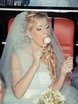 С аксессуарами / Цветами / Фатой, Локоны / Локоны на один бок от Свадебный стиль от Елены Катасоновой 3