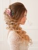 С аксессуарами / Цветами / Фатой, Локоны / Локоны на один бок от Nadya Nezhinka Beauty Studio 3