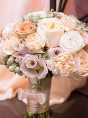 Классический круглый name от Студия декора и флористики Charm ELLE 1
