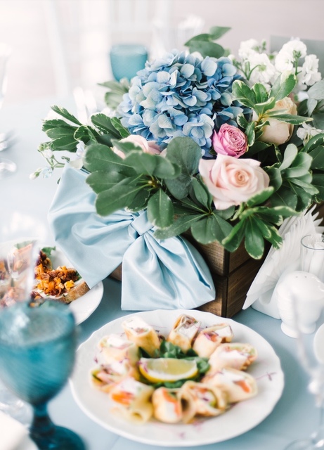 Столы и стулья гостей / Банкет в Шебби шик, Модерн от Студия декора Magicweddings 1