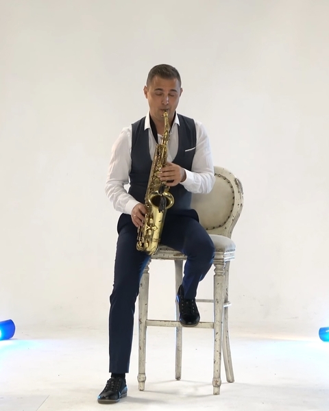 Саксофонист Денис Беляев на свадьбу 1