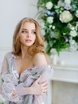 С аксессуарами / Цветами / Фатой, Распущенные, Волны, Локоны / Локоны на один бок от Свадебный стилист Красовицкая Елена 1