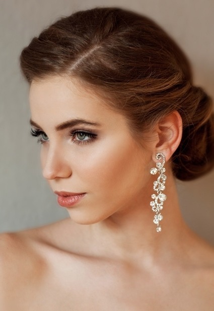С аксессуарами / Цветами / Фатой, В греческом стиле от Nadya Nezhinka Beauty Studio 1