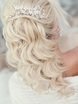 С аксессуарами / Цветами / Фатой, Локоны / Локоны на один бок от Nadya Nezhinka Beauty Studio 2
