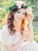 С аксессуарами / Цветами / Фатой, Локоны / Локоны на один бок от Nadya Nezhinka Beauty Studio 1