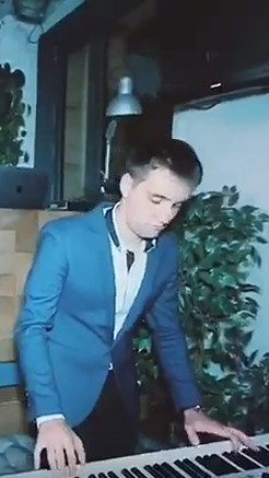 Андрей Акишкин на свадьбу 1