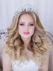 С аксессуарами / Цветами / Фатой, Распущенные, Локоны / Локоны на один бок от Свадебный стилист-визажист Арменуи Шатверян 3
