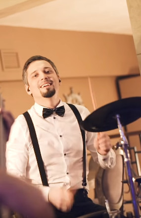 Кавер группа MaybeU на свадьбу 1