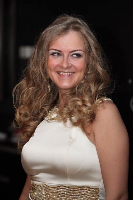 Светлана Белякова на свадьбу 1