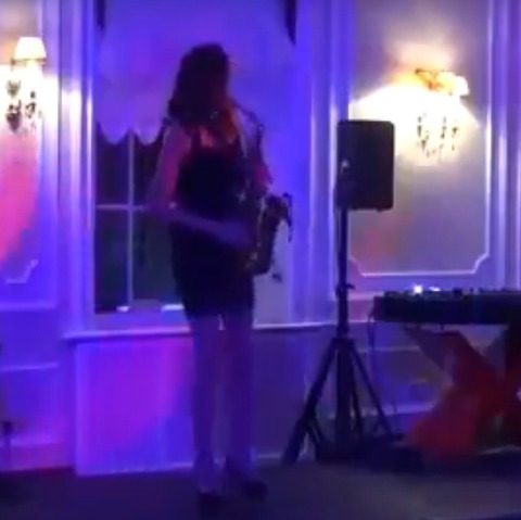Саксофонистка Jannet Sax на свадьбу 1