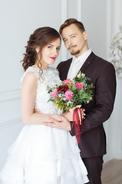 С аксессуарами / Цветами / Фатой, С плетением, Коса / Коса-пучок от Наталья Хилова 1