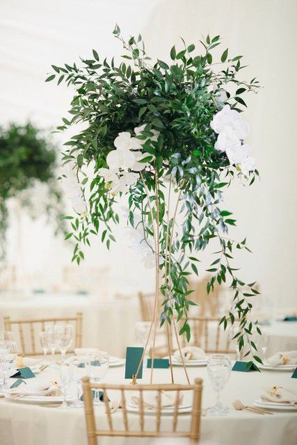Столы и стулья гостей / Банкет в Эко от MWedding 1
