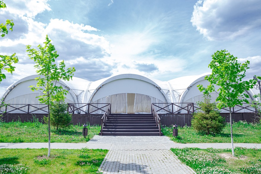 Шатер Загородный клуб Fisherix в Москве 1