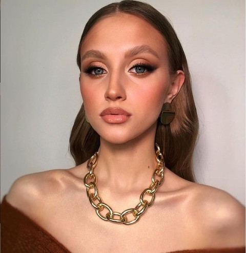 Распущенные от Anastasiya beverly hills 1
