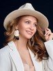 С аксессуарами / Цветами / Фатой, Распущенные, Локоны / Локоны на один бок от Свадебный стилист Белякова Анна 1