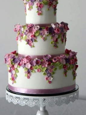 Мастика Трехъярусные 1 от Кондитерская Cake Fabrique